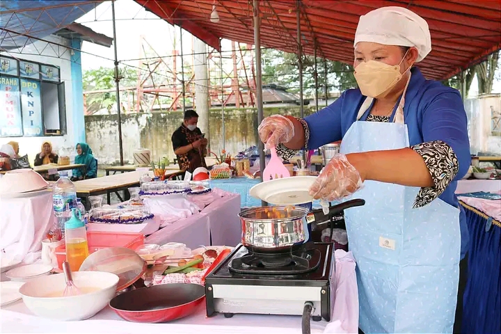 Bupati Verna Buka Lomba Masak Serba Ikan Tingkat Kabupaten Poso