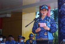 Photo of Bupati Verna Lepas Kontingen Atlit Kabupaten Poso Yang Akan Berlaga Di Porprov IX 2022 Di Kabupaten Banggai