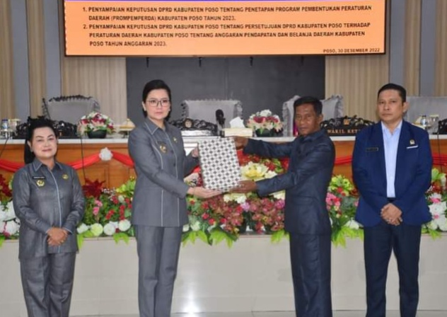 Bupati Poso Hadiri Rapat Paripurna Masa Persidangan I Bahas Penetapan Peraturan Daerah APBD Tahun 2023