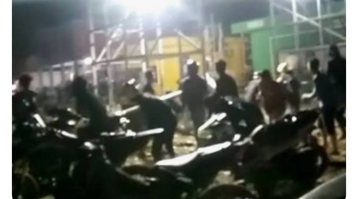 Dua Kelompok Karyawan PT GNI Morowali Utara Terlibat Bentrok Sampai Bakar Mobil dan Alat Berat