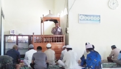 Dai Polri Ipda Ilham Sriwan, Berikan Khutbah Jumat di Masjid Al Hidayah Kelurahan Tegalrejo Poso Dan Mengajak Jamaah Jaga Kamtibmas