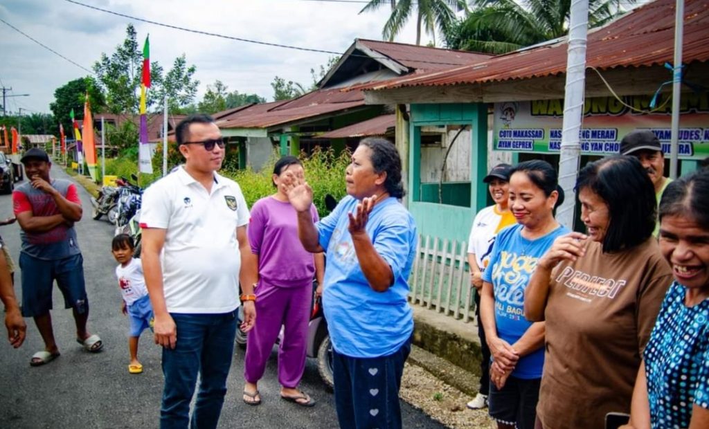 Jalan Dusun di Aspal, Warga Tomata Berterima Kasih Kepada Bupati