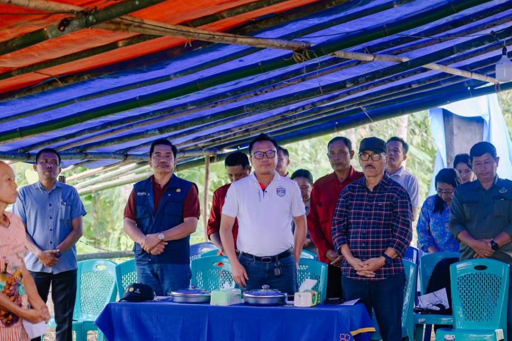 Bupati Delis Temui Ratusan Warga, Akan Perbaiki Jalan Usaha Tani