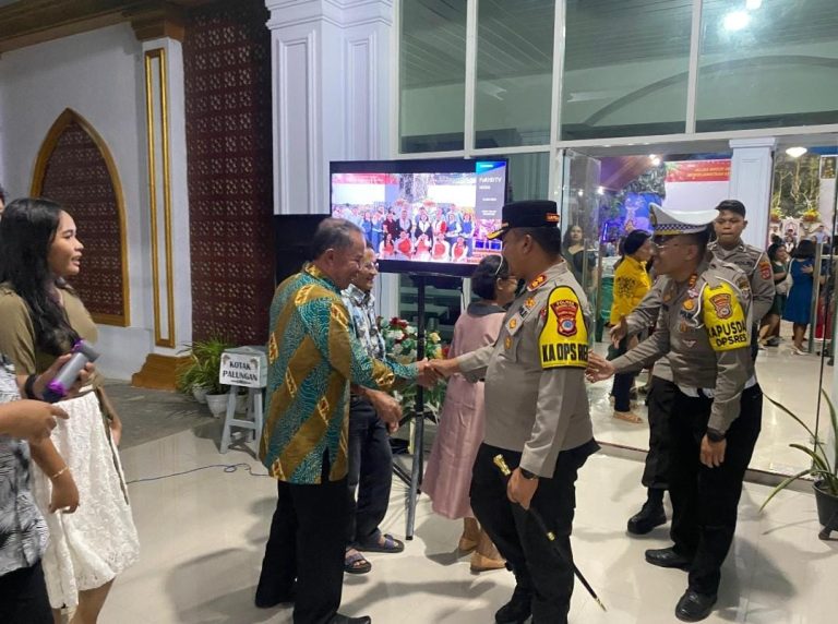 Amankan Ibadah Natal, Polres Morowali Utara Terjunkan 400 Personel Gabungan di 71 Gereja